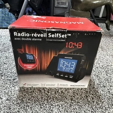 Magnasonic Projection Alarm Clock with AM/FM Radio, Battery Backup, Auto Time...