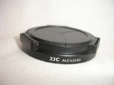 JJC SELF-RETAINING Lens Cap ALC-LX100 for Panasonic LUMIX DMC-LX100 II Black