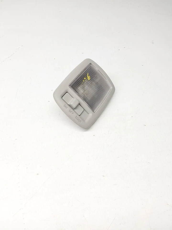 2007-2012 Hyundai Santa Fe rear seat light 926202e0 - Image 2 of 4