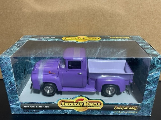 1/18ミニカー　FORD STREET ROD 1956 1:18 Ertl Ford F-100 '56 Custom Street Rod 272-CID MIB