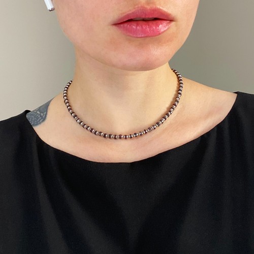 Dainty burgundy garnet necklace, unusual tiny gemstone crystal choker - Picture 3 of 7