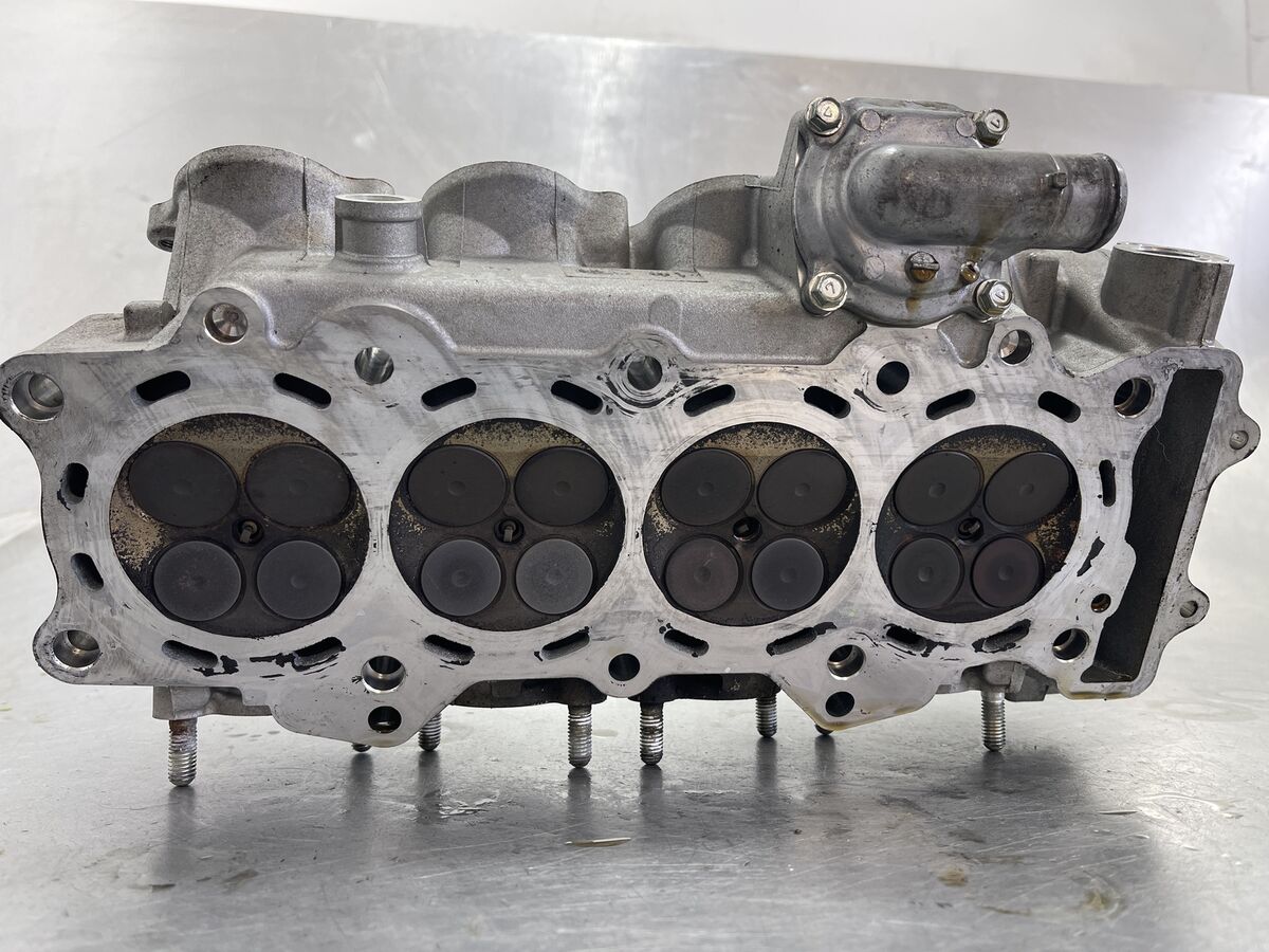 2015 Kawasaki Ninja Zx6r 636 Engine Top End Cylinder Head 2015 Kawasaki Ninja Zx6r 636 Engine Top End Cylinder Head