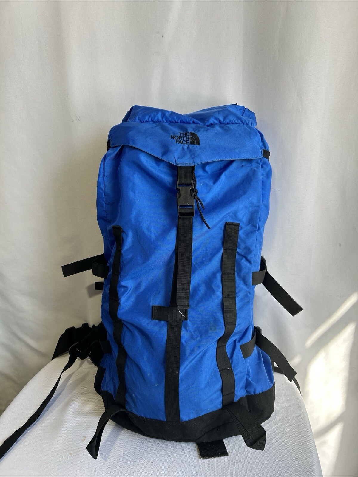 The North Face Black/Blue  Hiking Backpack Outdoors Camp See Pictures ***