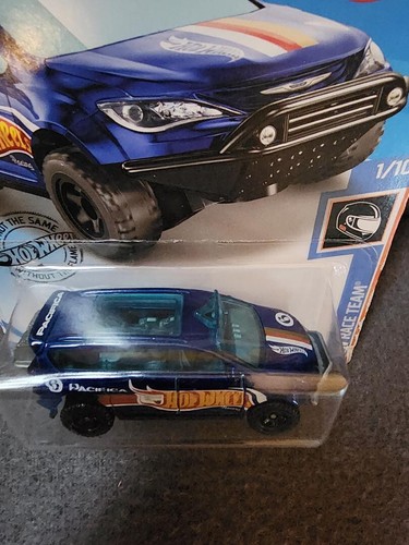 2019 HOT WHEELS RACE TEAM CHRYSLER PACIFICA DIECAST 1/10 - Picture 5 of 9