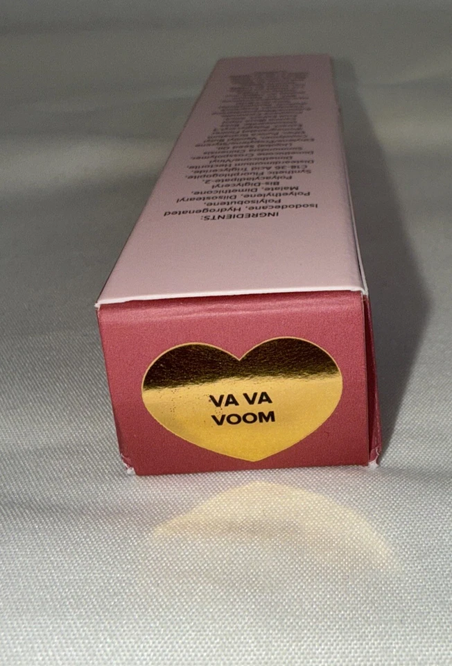 Batom líquido Too Faced Lip Injection Power Plumping Cream Va Voom - Imagem 2 de 4