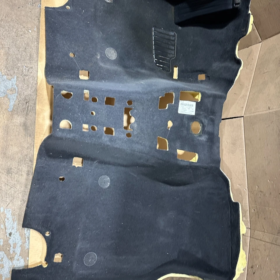 2018-2020 BMW 530e FRONT INTERIOR FLOOR CARPET MAT LINER COVER OEM - Image 4 of 4