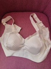 Belvia Seamless Bra, Size XXL, 44-46, A-C, White