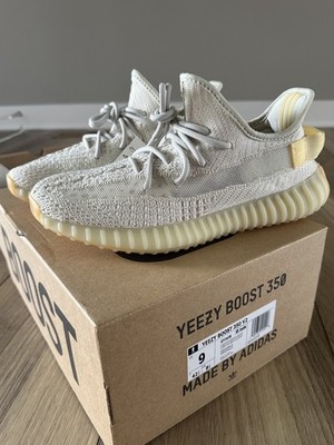 BNIB Size 9 - adidas Yeezy Boost 350 V2 Low Light