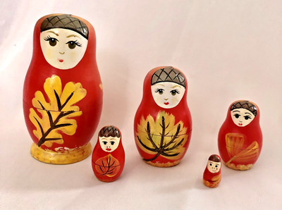 Hand Painted Matryoshka Russian-style Nesting Dolls  5 pcs. Fall With Acorn Hats