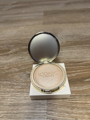ICONIC London Lit and Luminous Baked Highlighter 0.56oz Universal |Full Size NIB