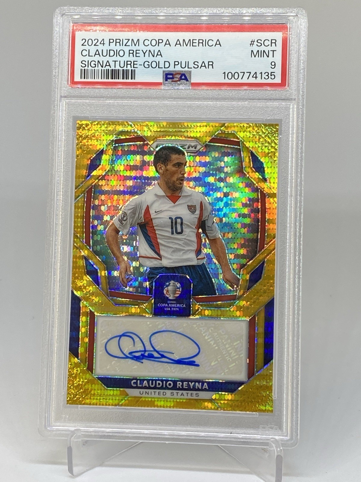 CLAUDIO REYNA 2024 Prizm Copa America GOLD PULSAR SIG  Auto /10 PSA 9 POP 1