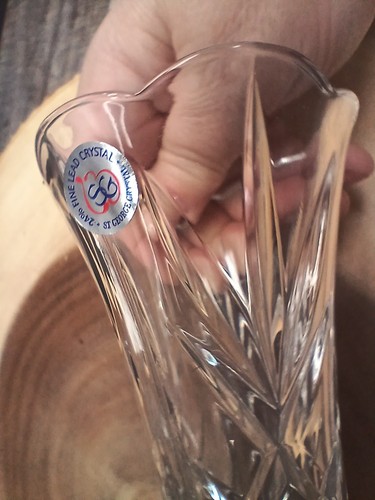 St George Fine Lead Crystal 24% Tuscany Classic Pedestal 8" Scalloped Bud Vase - Picture 8 of 12