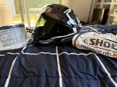 Shoei X-15 Escalate Black/white W/cardo Packtalk Pro
