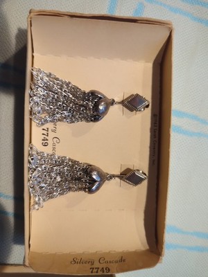 Vintage NOS 1963 Sarah Coventry Silvery Cascade Clip On Earrings