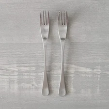 2 Salad Forks Robert Welch RWII Satin 18/10 Stainless Modern 7.25" Pre-Owned