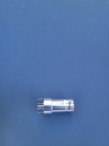 Amphenol RF 112515-75 BNC PCB Connector RF Coaxial Connector 4-Post (12 Pack) - Picture 4 of 6