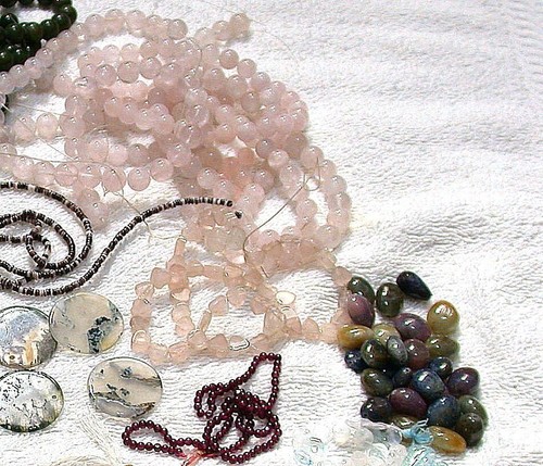 TWO POUNDS BEAD STRANDS LOOSE BEADS CABOCHON BROOCH BELOW COST CLOSEOUTS DD#6 - Picture 3 of 5