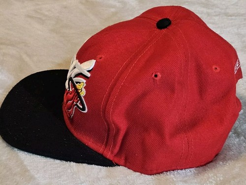 Mitchell and Ness Miami Heat Snapback Hat - Picture 3 of 11