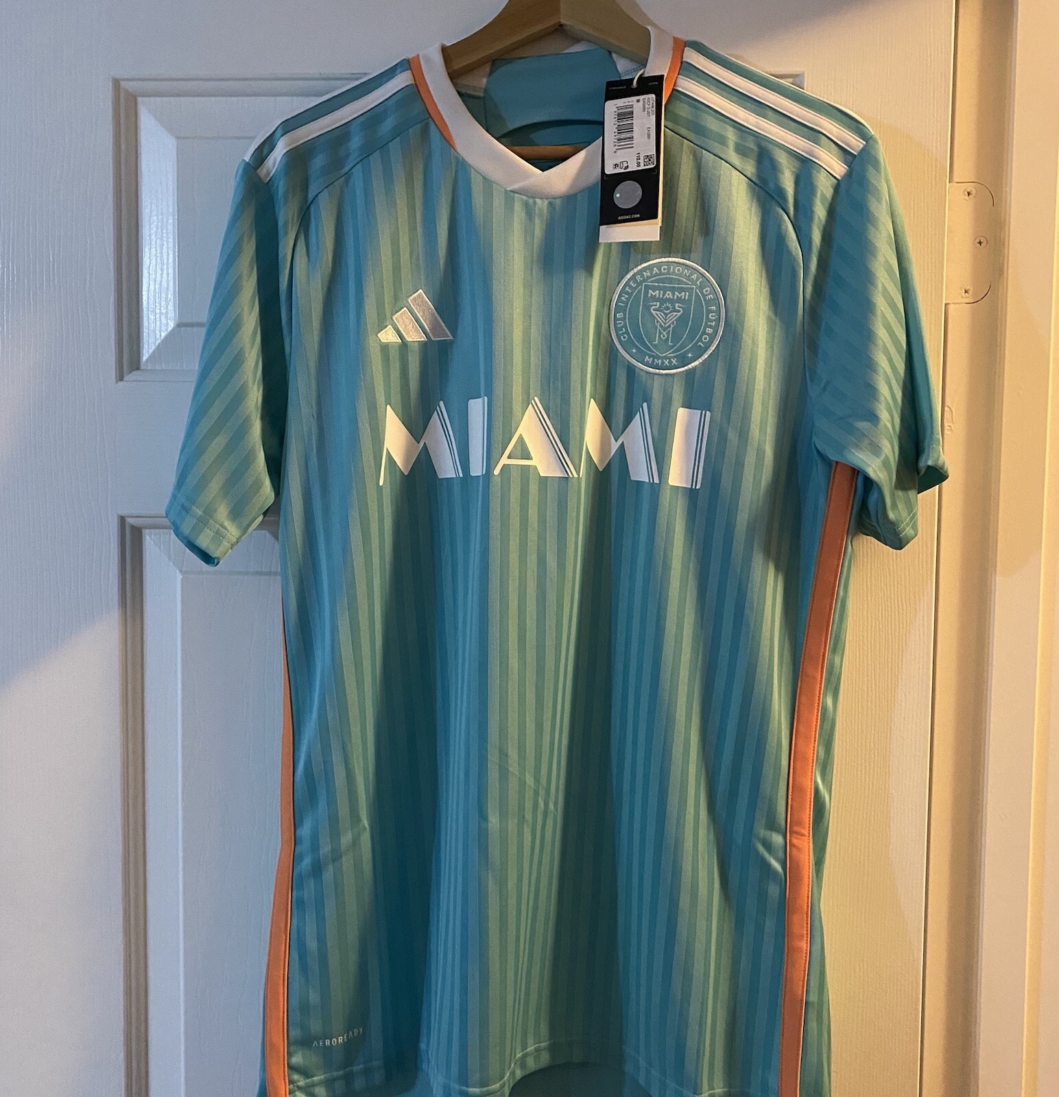 Picture 1 of 4