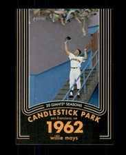  2020 Topps Heritage 20 Gigantic Seasons #12 Willie Mays (ref 103869)