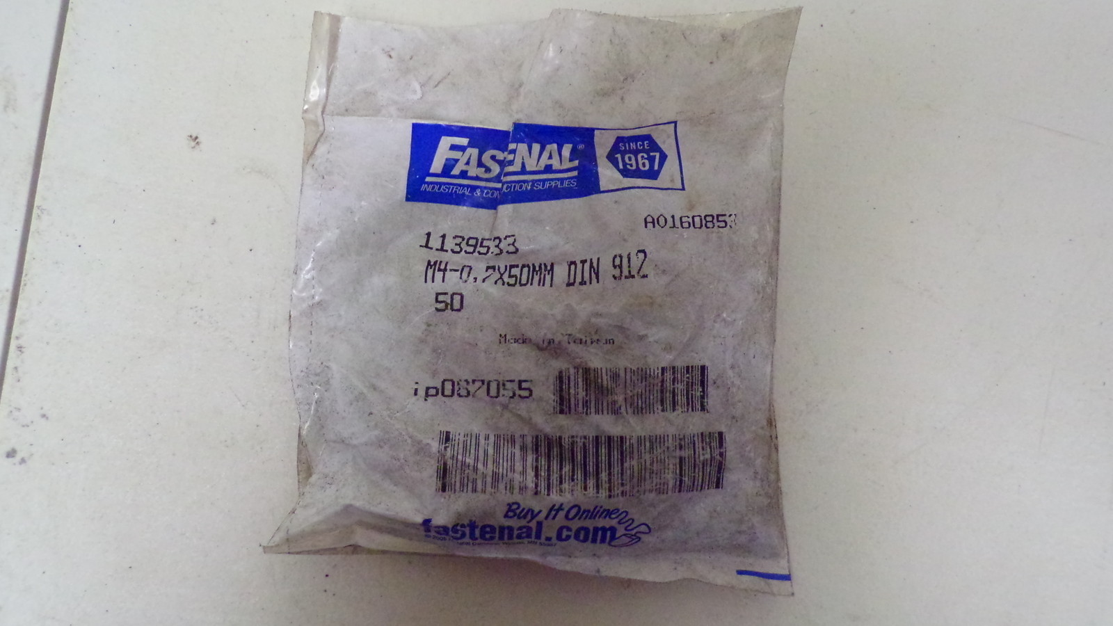 NEW Fastenal 1139533 M4-0.7x50mm DIN912 Pack of 50 *FREE SHIPPING 