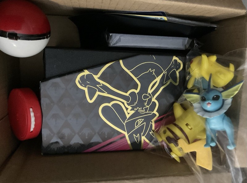 POKEMON CARDS/GAME BOX. #3