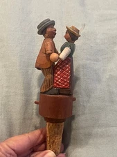Vintage ANRI Hand Carved Wood Amore Mechanical Kissing Wine Cork Bottle Stopper