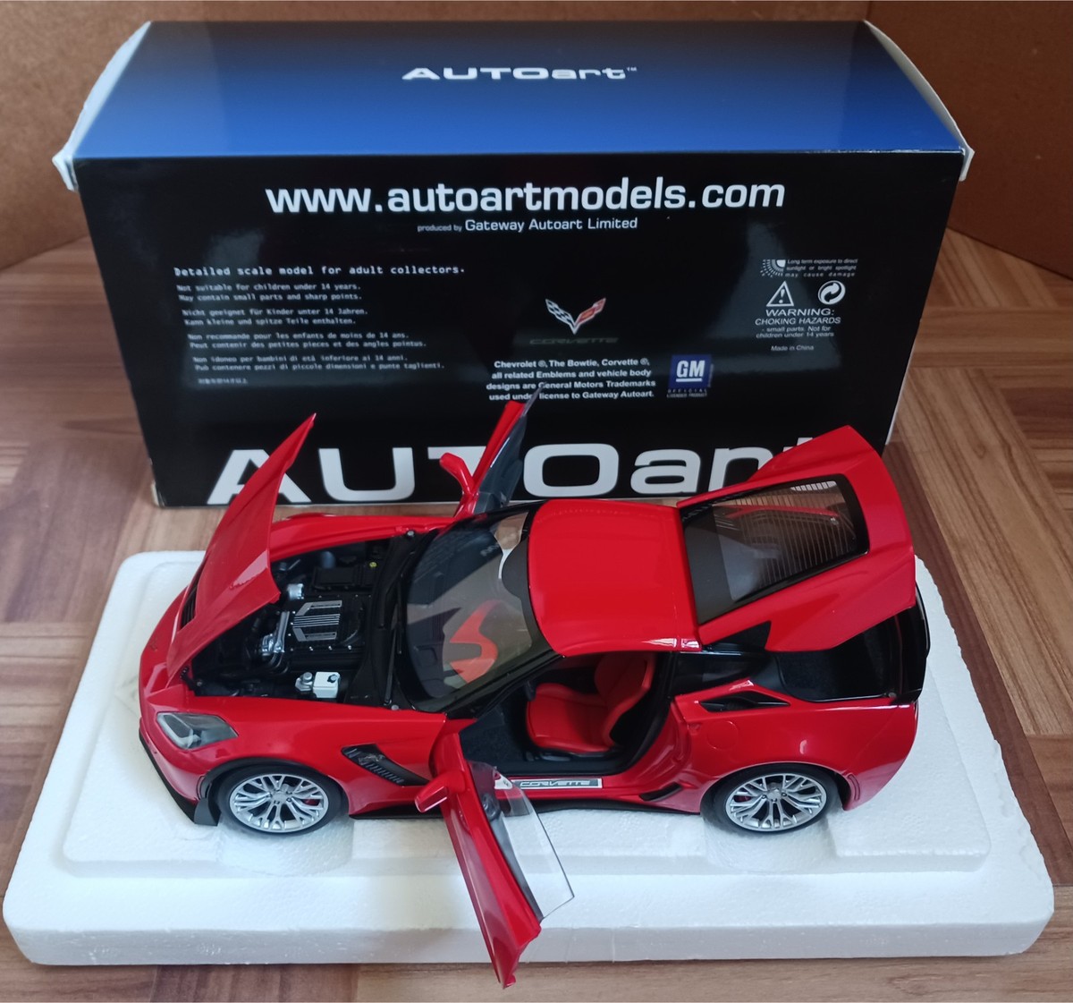 1:18 AutoArt Chevrolet Corvette C7 Z06 Torch Red 71262 composite