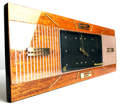 Authentic 1970s Soviet Yantar Electromechanical Wall Clock   Fully Serviced