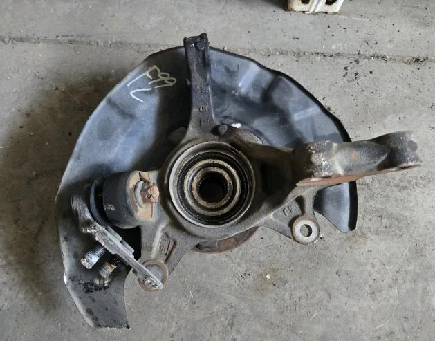 Buje de nudillo del husillo del lado del conductor izquierdo Lexus RX350 2007-2009 FABRICANTE DE EQUIPOS ORIGINALES Foto 2 de 2