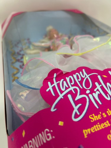 Barbie Happy Birthday Puppe - Sie ist das schönste Geschenk! 1995 - Bild 3 von 3