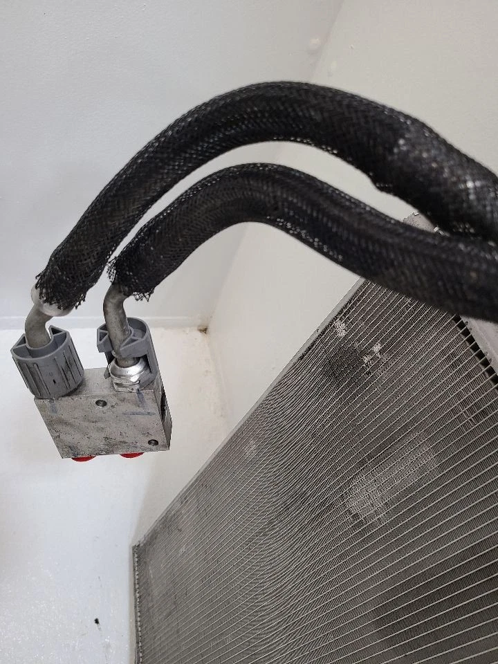 2015 2016 2017 2018 Ford Edge AC condensador turbo  - Imagem 3 de 4