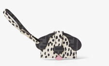 Estuche para tarjetas Fendi Best Friends Forever perro dálmata encanto NUEVO 8M0539AW6DF0V3B