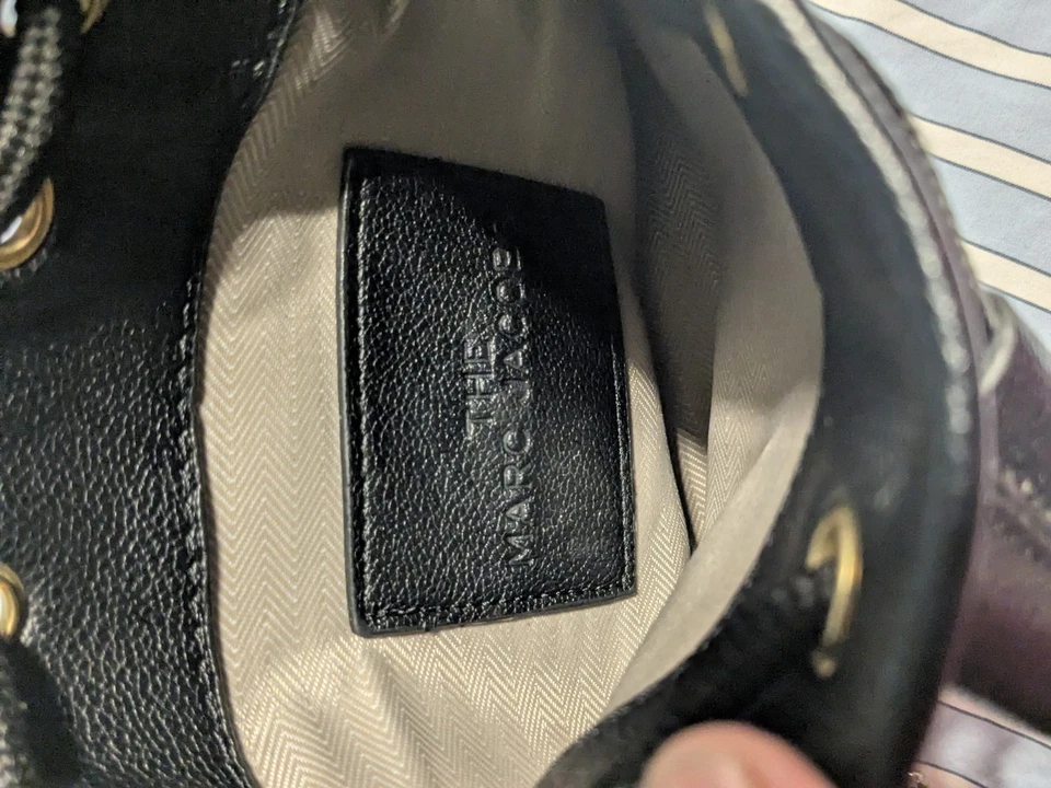 Bolsa Marc Jacobs "The Bucket" nova com etiquetas - Imagem 2 de 3