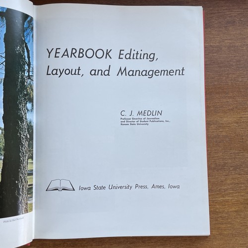 Jahrbuchbearbeitung, Layout und Management Hardcover von C.J. Medlin - Bild 2 von 9