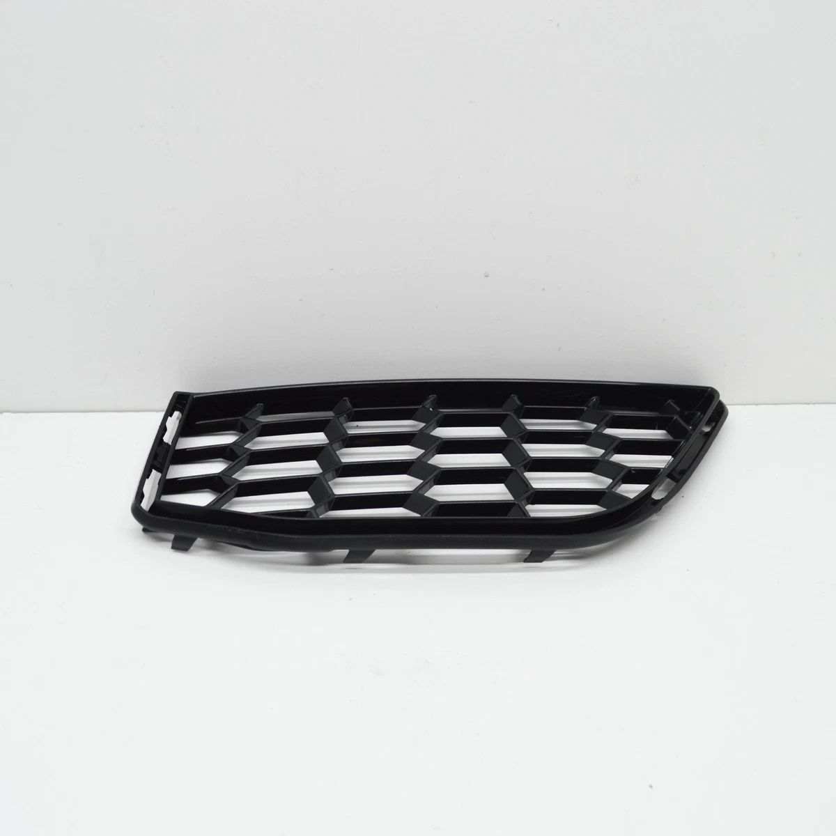 BMW X3 M F97 Front Bumper Right Grille 8065194 51118065194 NEW 