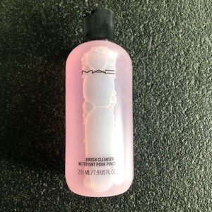 mac brush cleaner mac brush cleaner