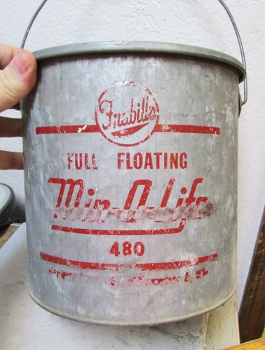 Seau à appâts vintage/Seau à appâts Frabill Min O Life