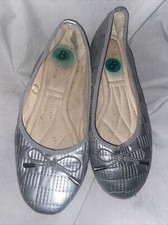 Danskin Adore Womens Silver Faux Leather Ballet Slippers Flats New Damage