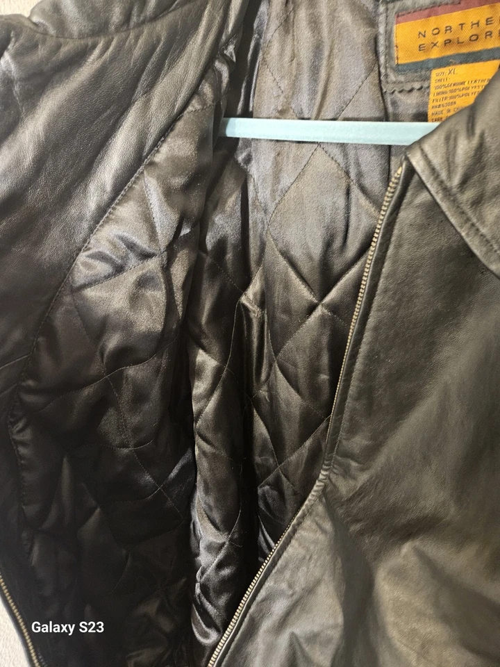 Northern Explorer Mens XL Black Vintage Genuine Leather Coat - Image 4 of 4