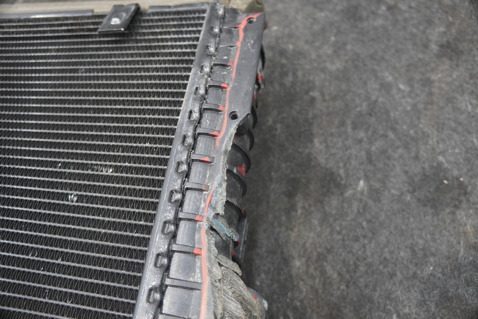 Rear Right Radiator 11L0360CP 11L0376CP OEM McLaren 720S 2020 *Note*