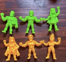 Wendy's Kid's Meal Toys DC Super Heroes Mini Figures 6pc, Green Gold