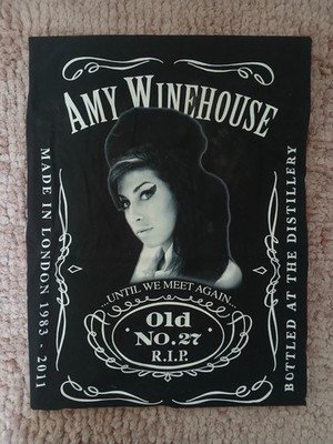 AMY WINEHOUSE. T-Shirt. Tee Jays. Softee. Cotton. Unisex. Neuwertig.