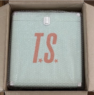 Taylor Swift - The Life of a Showgirl Vinyl Case In-hand