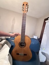 6-String Classical Guitar Standard Body Brown...