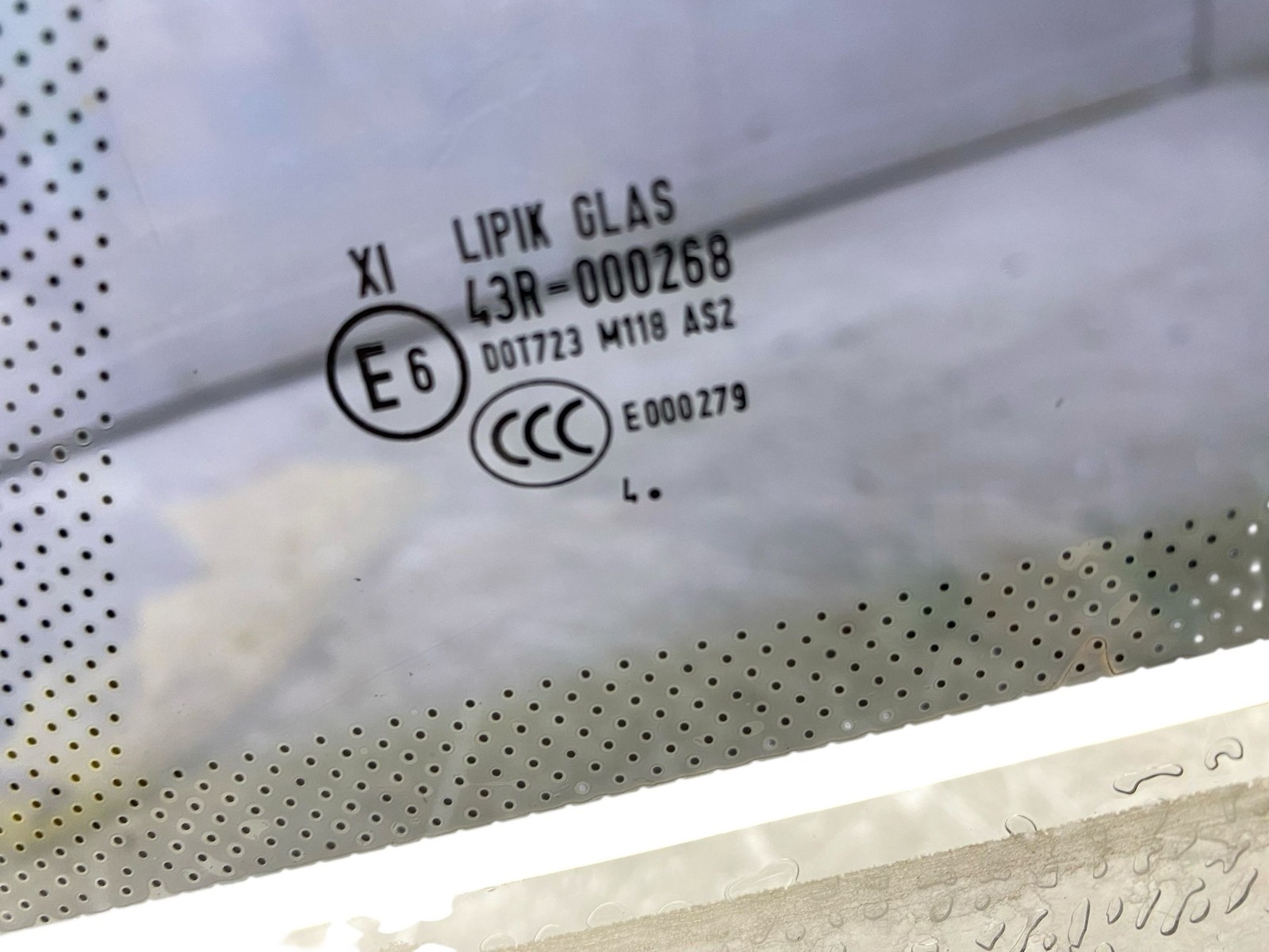 2015 ASTON MARTIN RAPIDE LH LEFT REAR DOOR GLASS WINDOW OEM