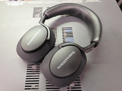 Bower & Wilkins PX7 Bluetooth Headphone - No Power - No Charge  Read
