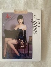 Nylonstrümpfe , 1 paar RHT  Nylons "Ars Vivendi" 10den Gr.3 Farbe Braun