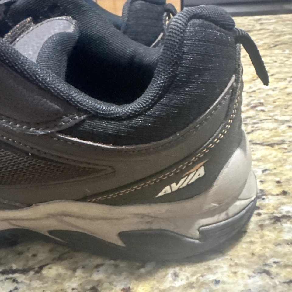 Tênis de caminhada Avia Talus marrom preto bronzeado robusto masculino tamanho 9 conforto casual - Imagem 2 de 4