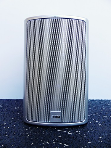 Canton Regallautsprecher Plus X in Silber